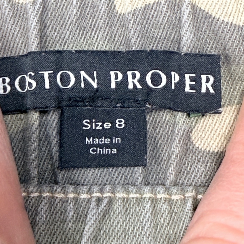 Boston Proper Skort Size 8 Gray Camo Shorts Print Elastic Waist Pockets Stretch - Picture 3 of 11